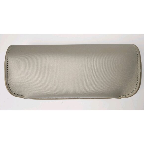 Georgio Armani Silver/Cream Lined Snap Close Eyeglass Sunglass Case - Picture 6 of 11